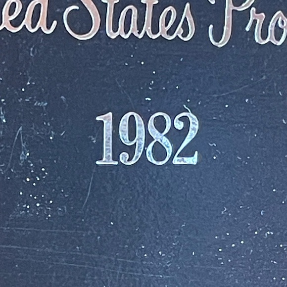 2 NIB US coin proof sets 1979, 1982 collectible - Picture 4 of 5